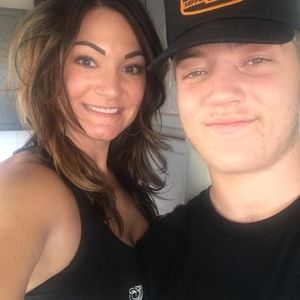 Meet your Posher, Dayna